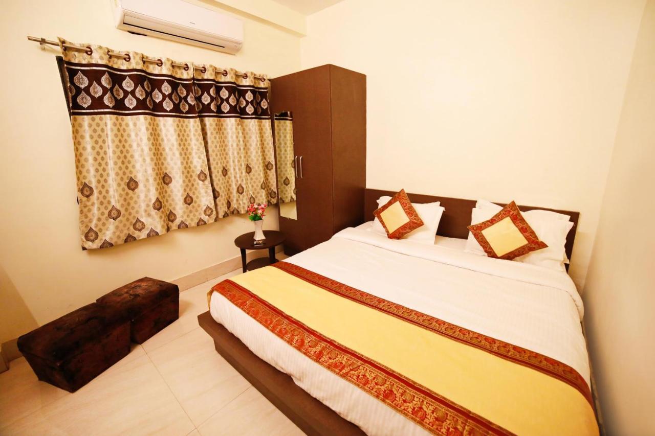 Oyo 16708 Sada Shiv Guest House พาราณสี ภายนอก รูปภาพ