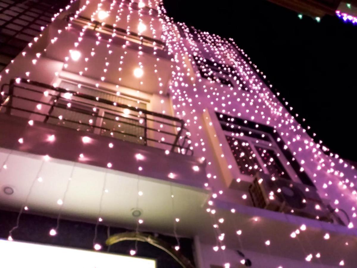 Oyo 16708 Sada Shiv Guest House พาราณสี ภายนอก รูปภาพ