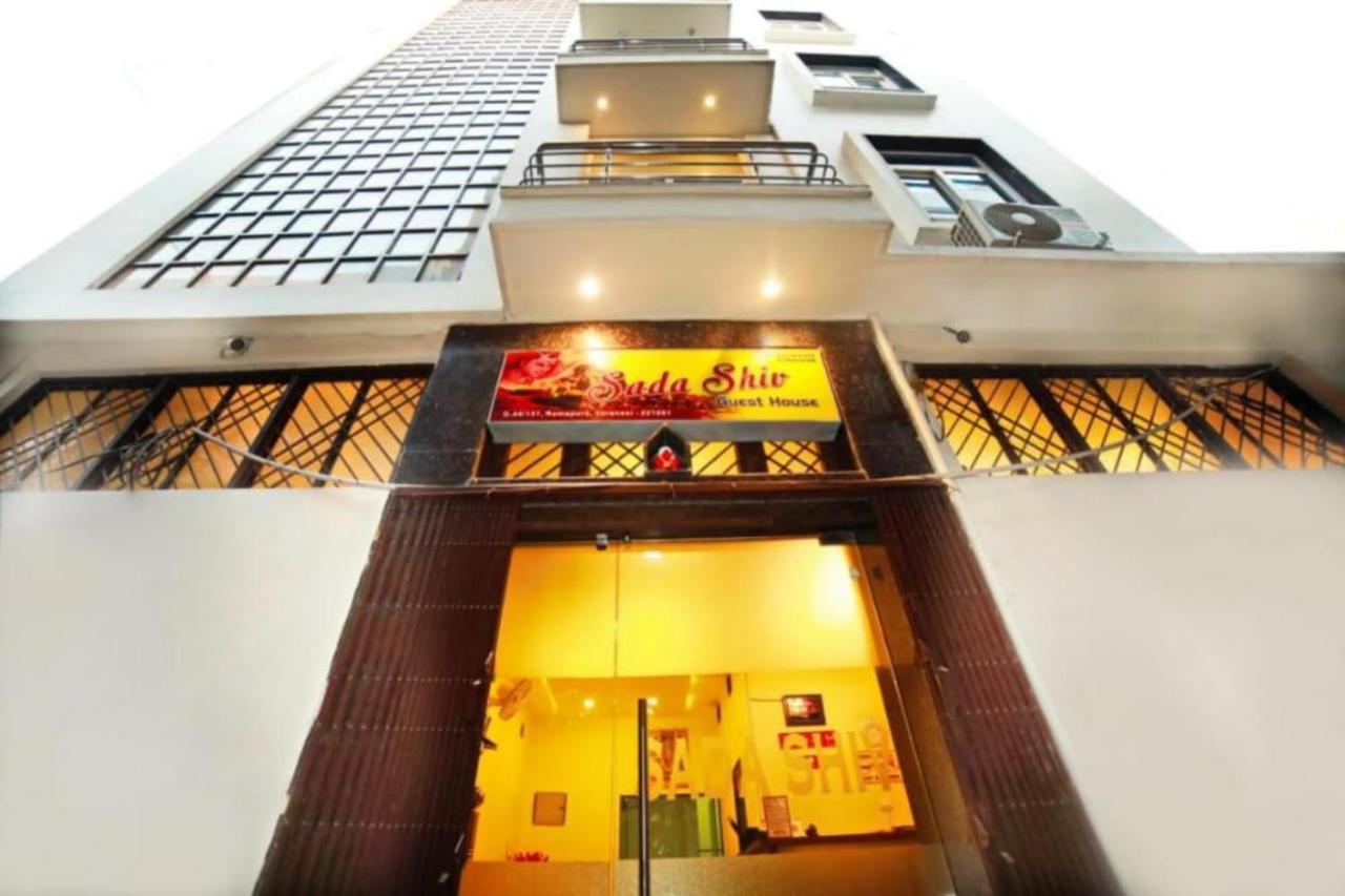 Oyo 16708 Sada Shiv Guest House พาราณสี ภายนอก รูปภาพ