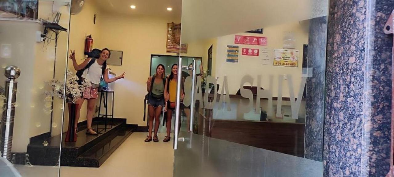 Oyo 16708 Sada Shiv Guest House พาราณสี ภายนอก รูปภาพ
