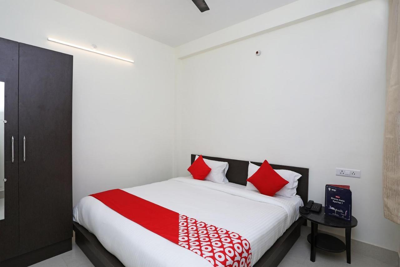 Oyo 16708 Sada Shiv Guest House พาราณสี ภายนอก รูปภาพ