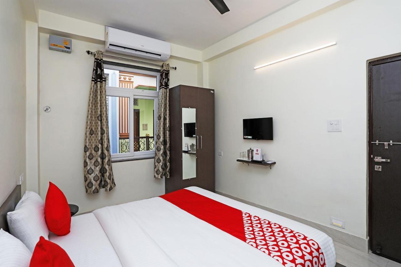 Oyo 16708 Sada Shiv Guest House พาราณสี ภายนอก รูปภาพ